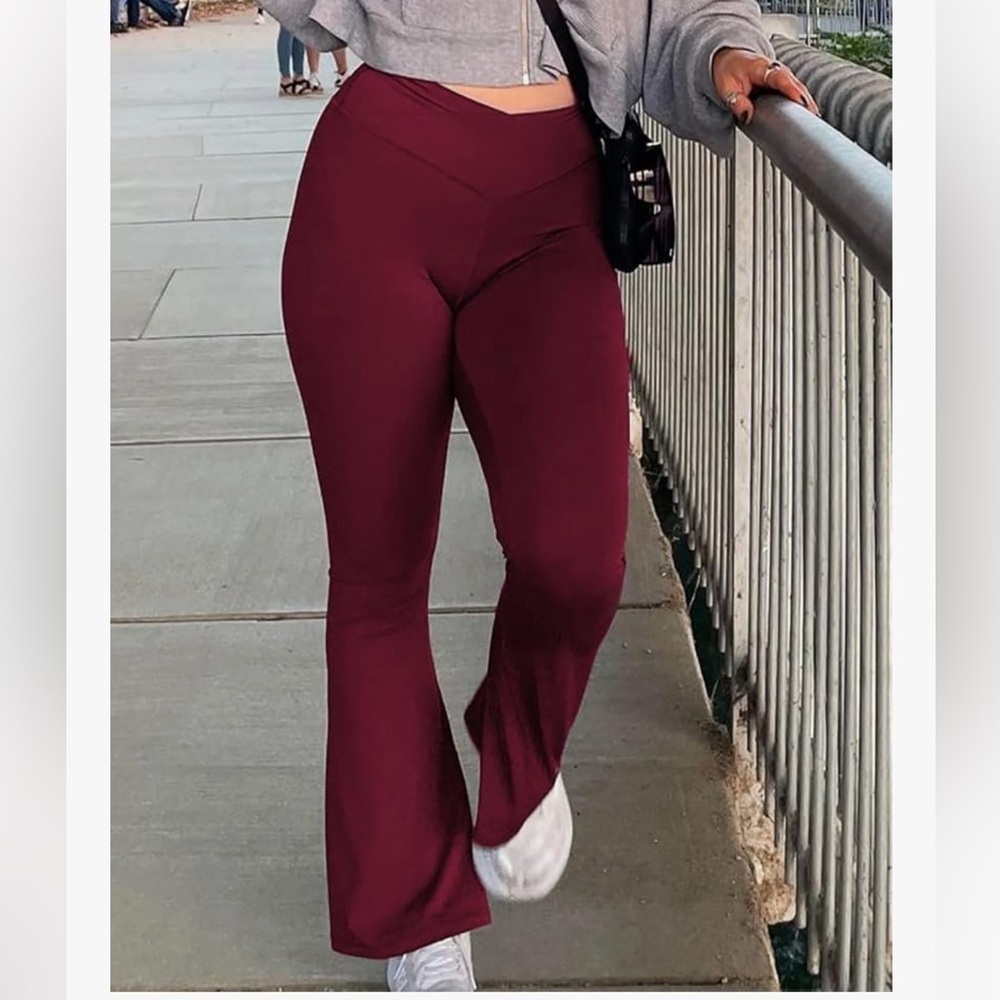 NWT Colorfulkoala Dreamlux Workout Flared Sz Large Women